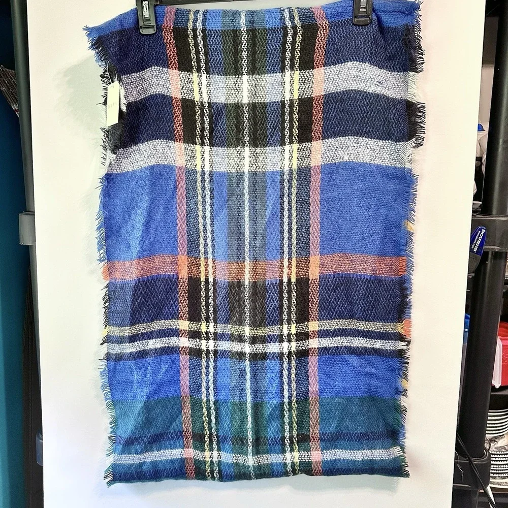 HANA Checker Plaid Infinity Scarf Blue Black Multicolor Fringe NWT Acrylic